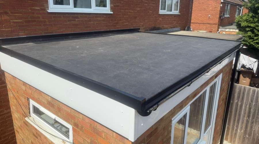 commercial-plumbing flat roof tamworth roofing